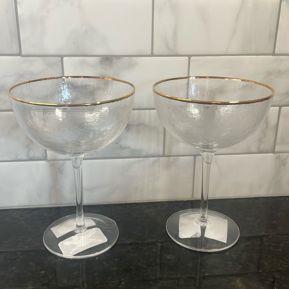 Set of 2 Tommy Bahama Gold Rimmed Hammered Coupe Glasses